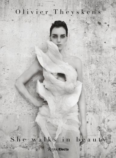Première de couverture du livre Olivier Theyskens: She Walks in Beauty (2018)